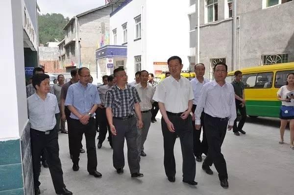 一封信捅出20名貪官 他們怎么辦到的