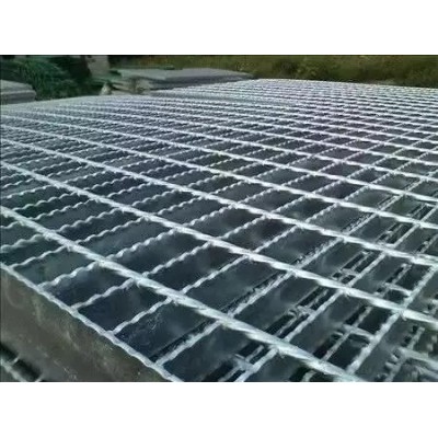 【集磊】防滑格柵板&齒形格柵板廠家