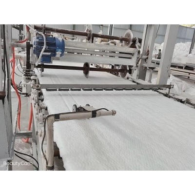 工業(yè)爐高溫窯爐壁襯硅酸鋁纖維毯陶瓷纖維毯耐高溫1000度