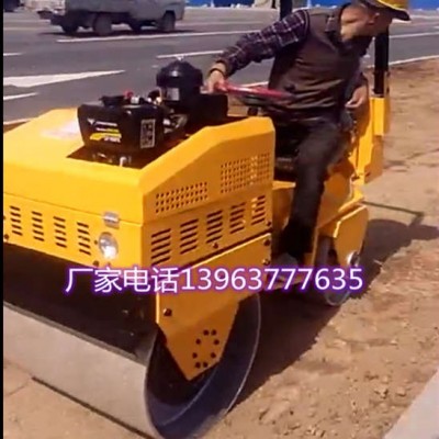 1噸震動壓路機 回填土壓土機