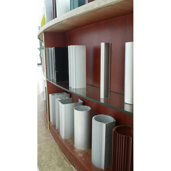 广东大型高质量方管圆管铝材生产厂家氟碳幕墙铝材及成品设计加工
