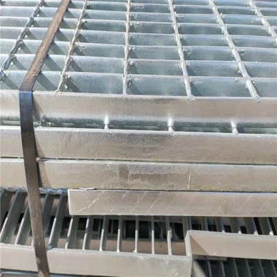 金属地网厂家    洗车间网格板   下水道冲孔网格板