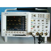 數字熒光示波器 TDS3014B 特點