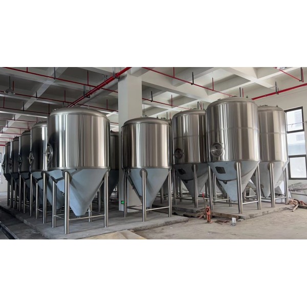 沈阳制造4000升精酿啤酒的设备中小型啤酒设备厂家