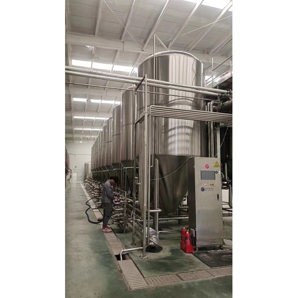 鞍山日产30吨的酒厂大型自动化精酿啤酒设备