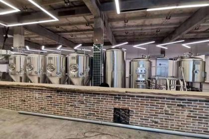 丹阳定制500升啤酒设备的厂家酒店酒馆鲜酿啤酒设备